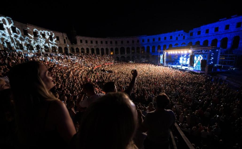 Arena Sunset, Sea Coloseum View, 2 Rooms Free Parking Пула Экстерьер фото