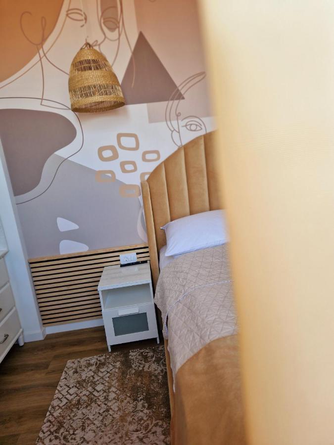 Arena Sunset, Sea Coloseum View, 2 Rooms Free Parking Пула Экстерьер фото